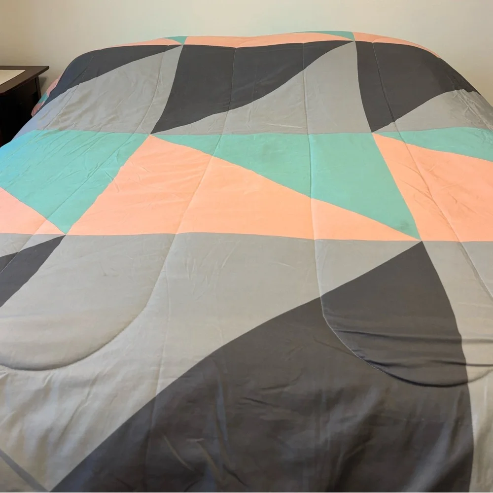Comforter Bedspread Colorful Geometric Contemporary Retro Pattern Full Queen